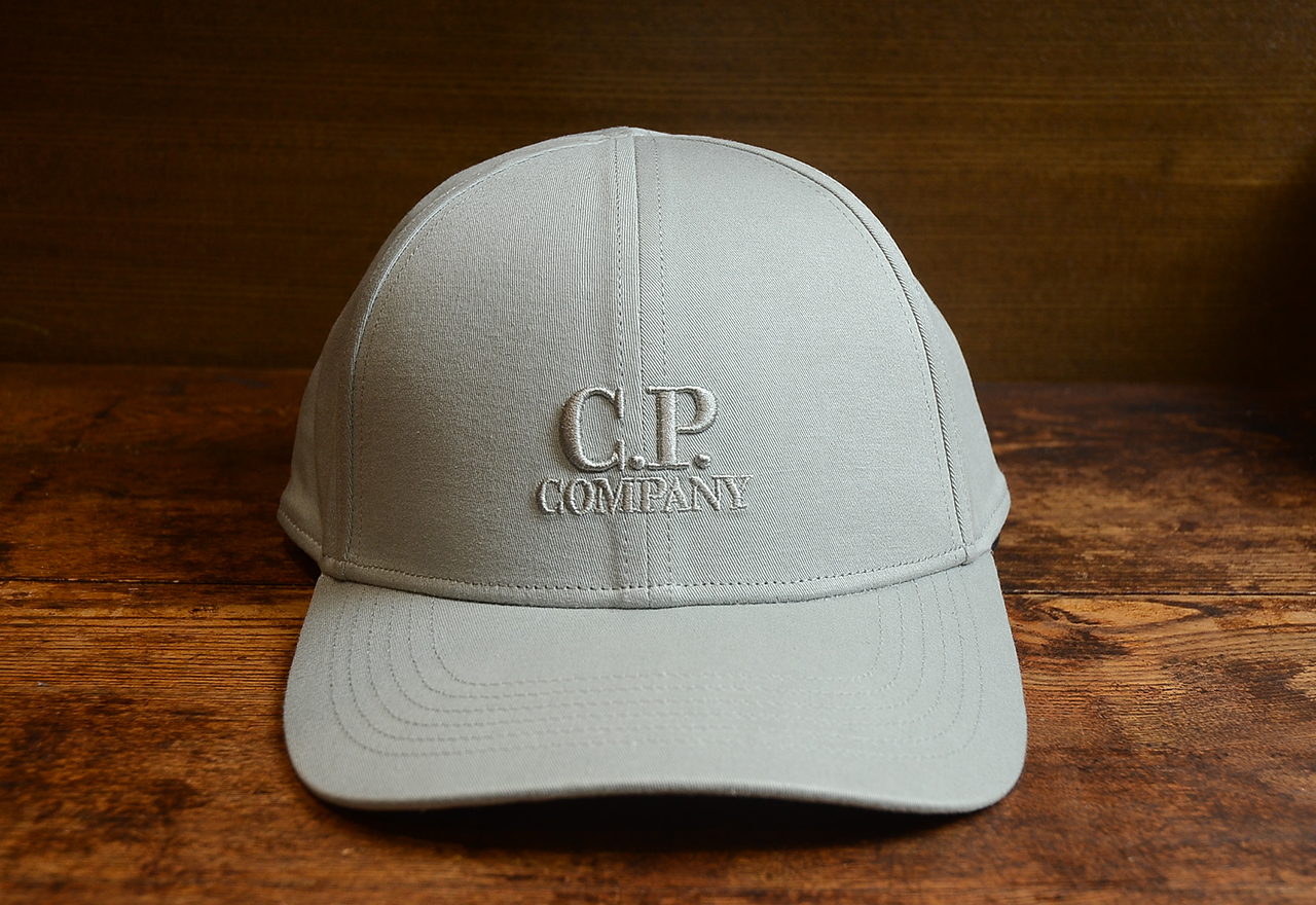 CPカンパニー定番、ベースボールキャップ入荷！