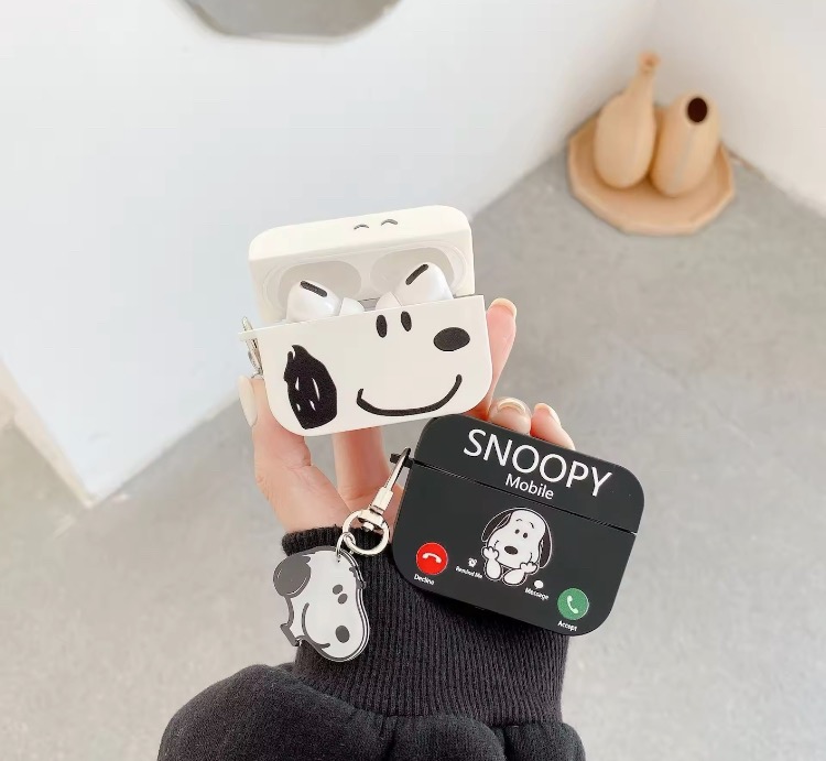 大人気のスヌーピー AirPodsケース 新登場❣️
