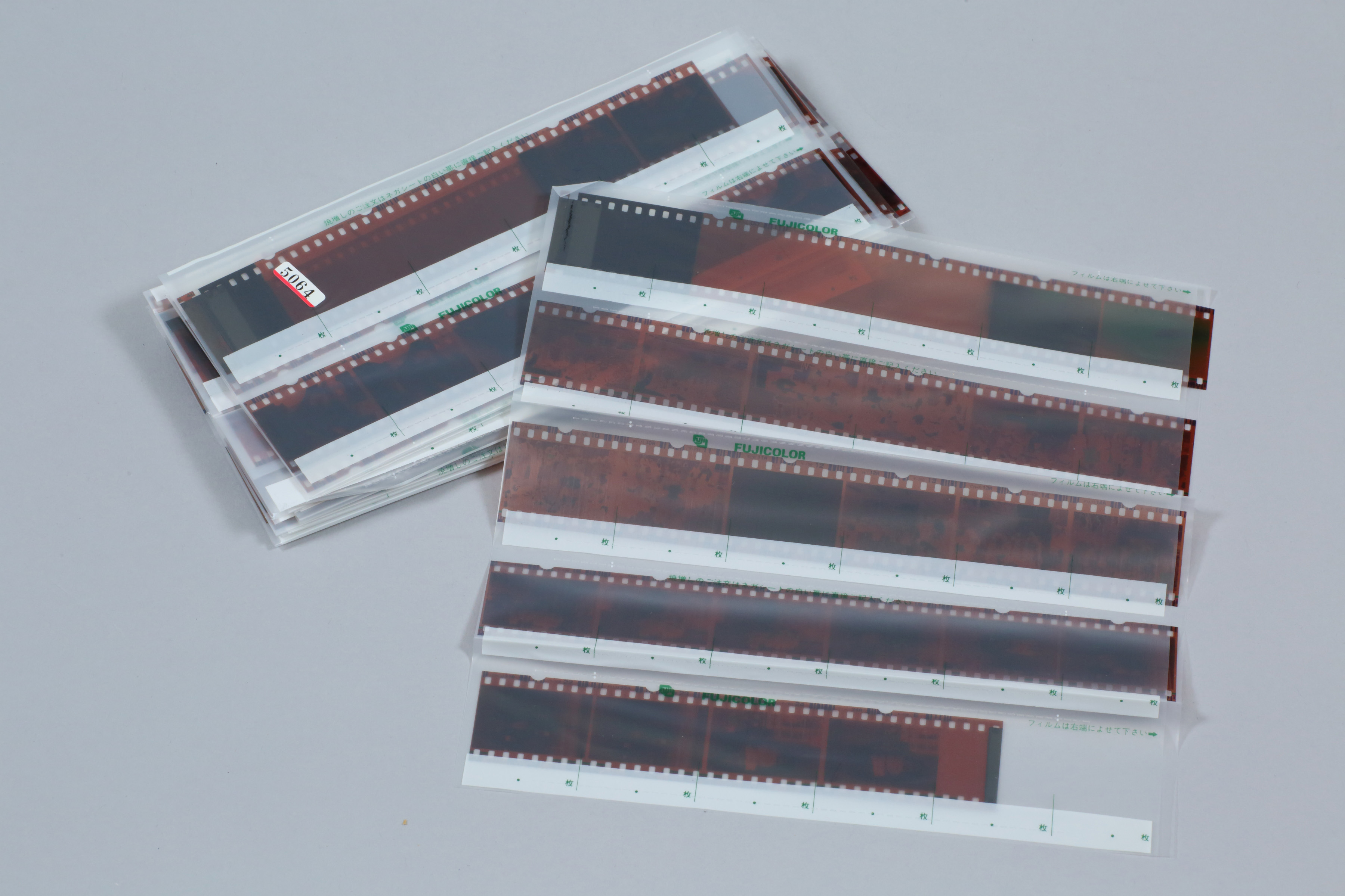 ネガフィルムとポジフィルムの5つの違いとは