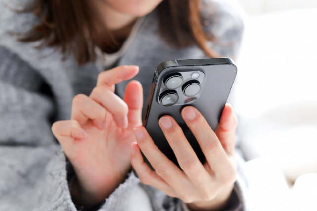 デジタル豊かさの裏側：コンテンツ飽和時代における「時間の哲学」