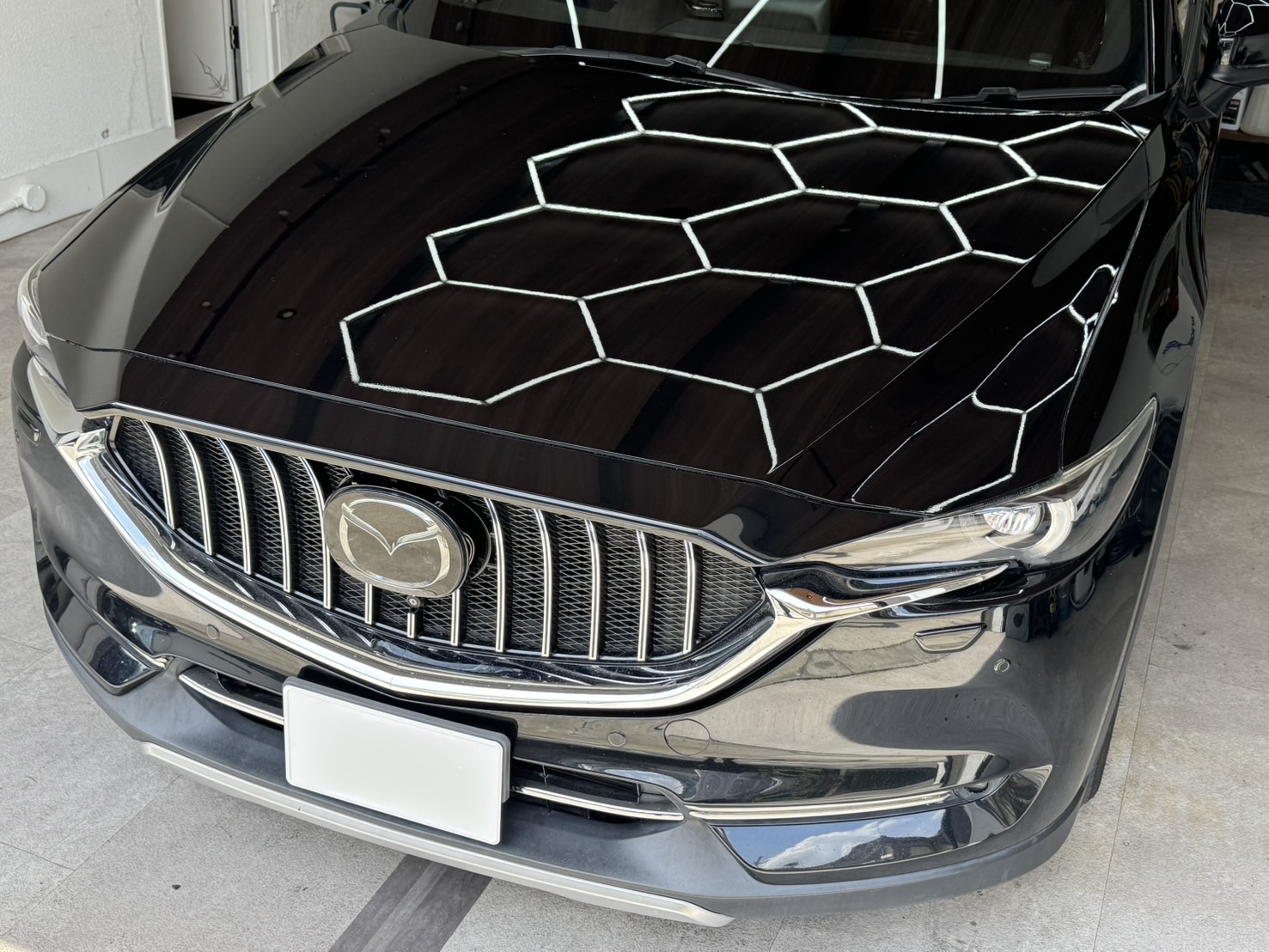 【マツダ CX-8】・バーチカルグリル カメラ付き車用 ・ボンネット飛び石傷直し