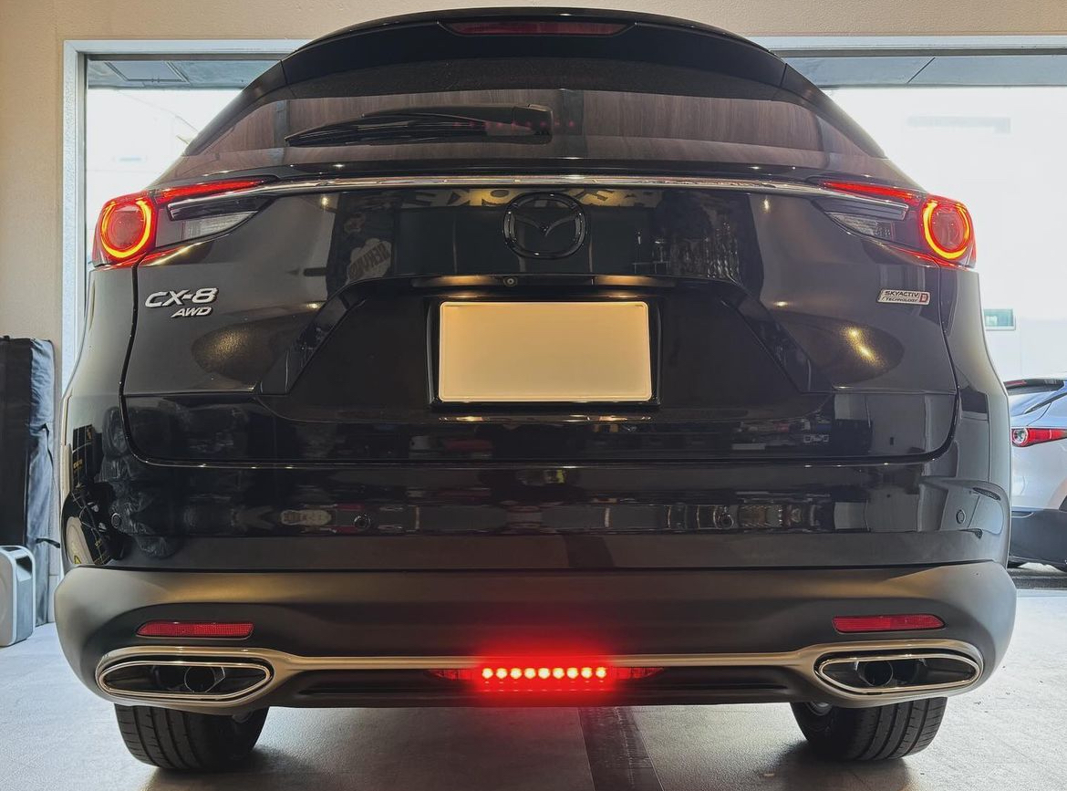 【マツダ　CX-8】・弊社オリジナルエアロ　BESPOKE製リアスポイラー　built-in CX8