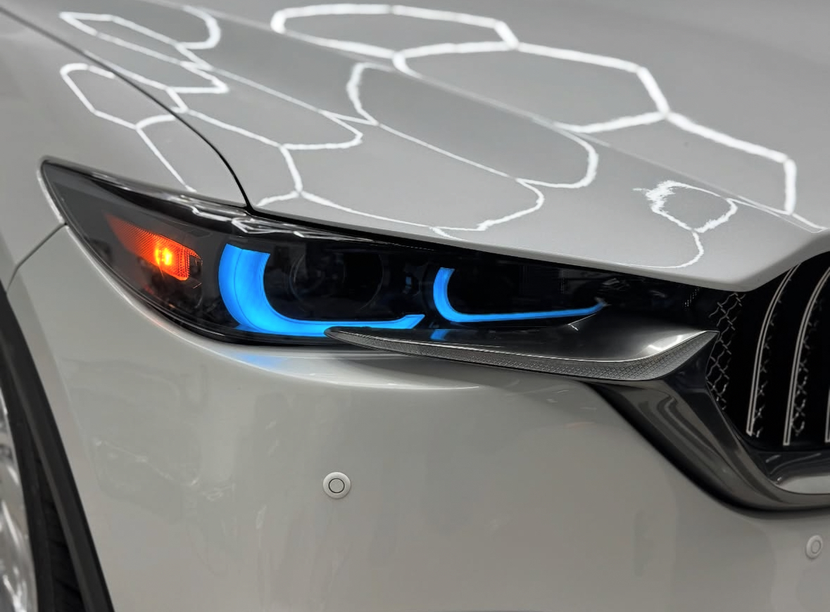【マツダ　CX-8】・後期ヘッドライトスワップ　・USヘッドライト純正加工　・L字アイスブルー加工