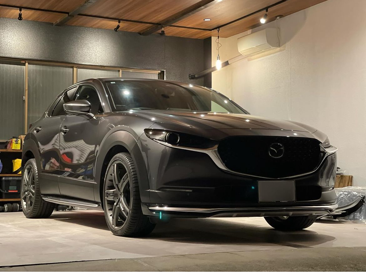 【マツダ　CX-30】・ボディガラスコーティング・樹脂部コーティング・ブリッツ車高調・アライメント
