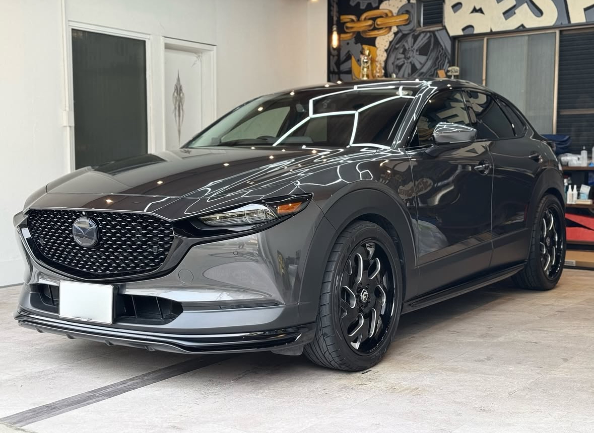 【マツダ　CX-30】・FOGIATO 20inchフローターキャップ・NITTO245/40-20