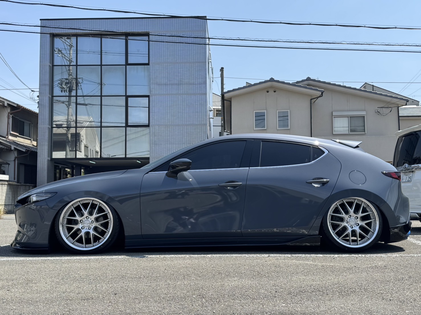 【マツダ MAZDA3】・エアフォース製スーパーパフォーマンスキット・BESPOKEキャンバー5度