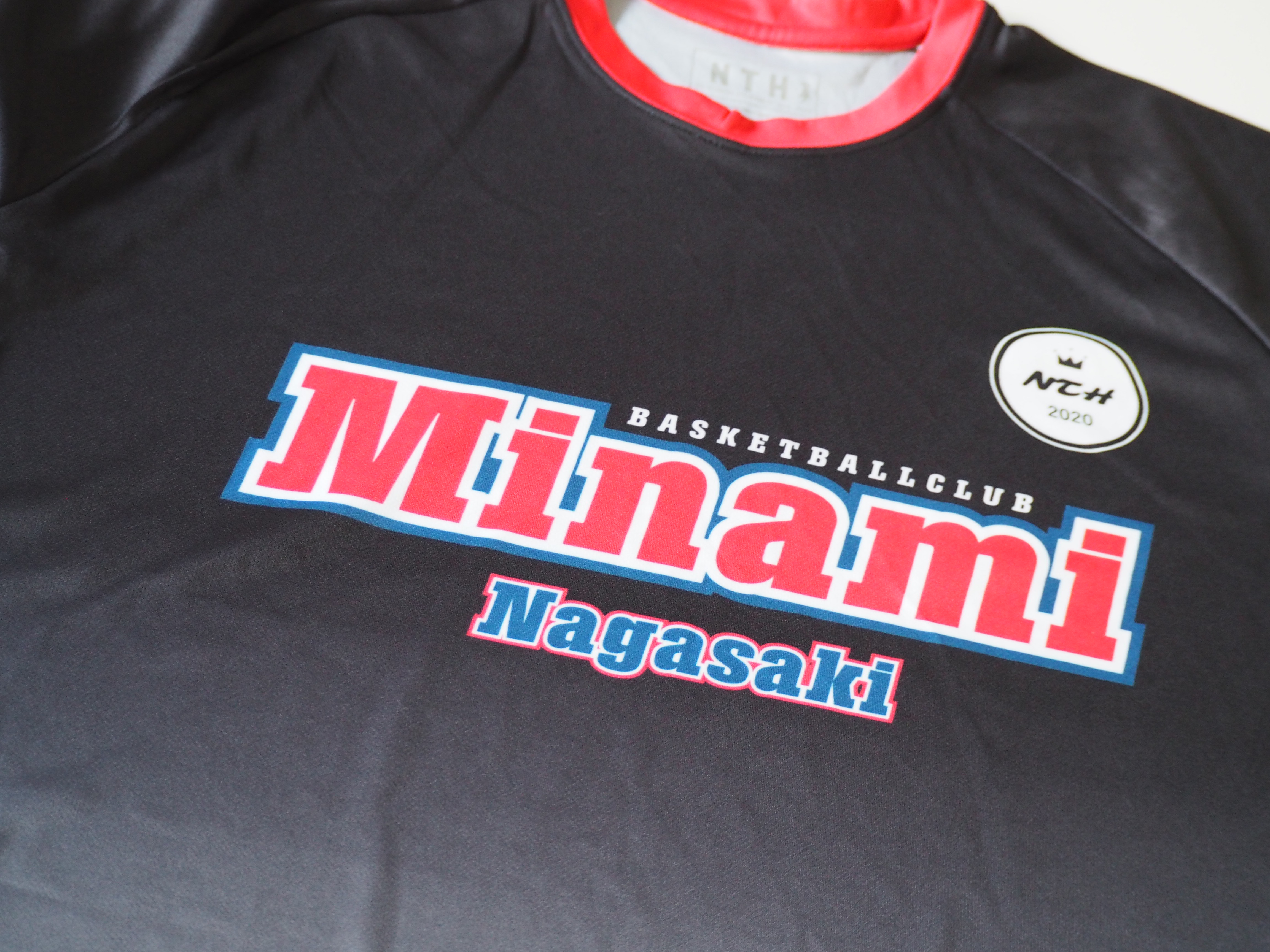 【制作事例】長崎市立南長崎小学校バスケットボール部様(長崎県):フルカスタム昇華Tシャツ