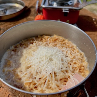 🧀ジャリジャリチーズと夏キャン🏕🧀