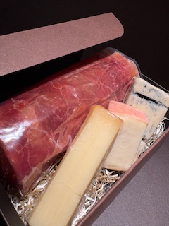 🧀ギフト向け　チーズと生ハムのセット🧀