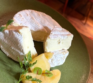 🧀カマンベールチーズ　入荷🧀