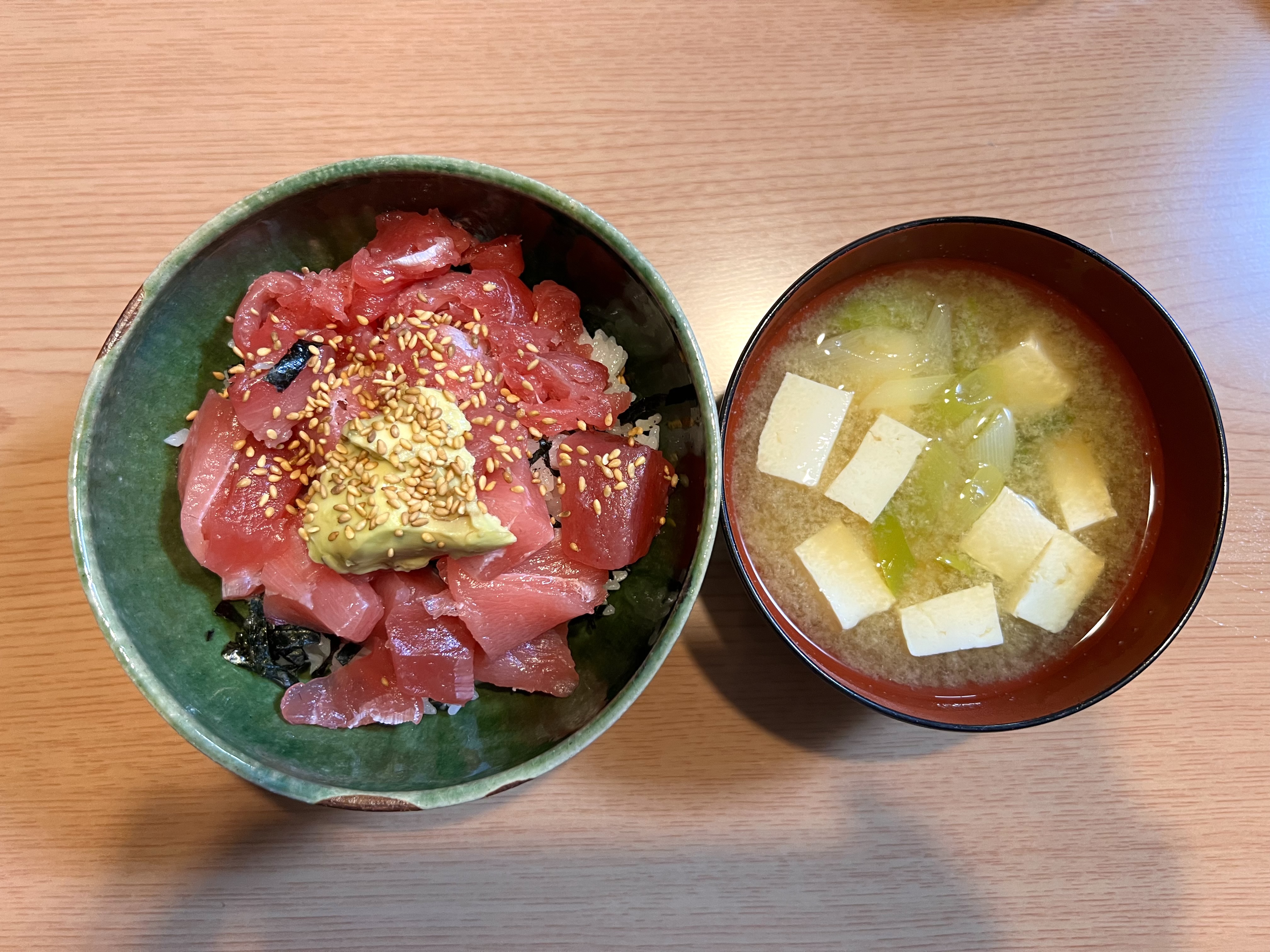 お休みの日だからマグロ丼🐟