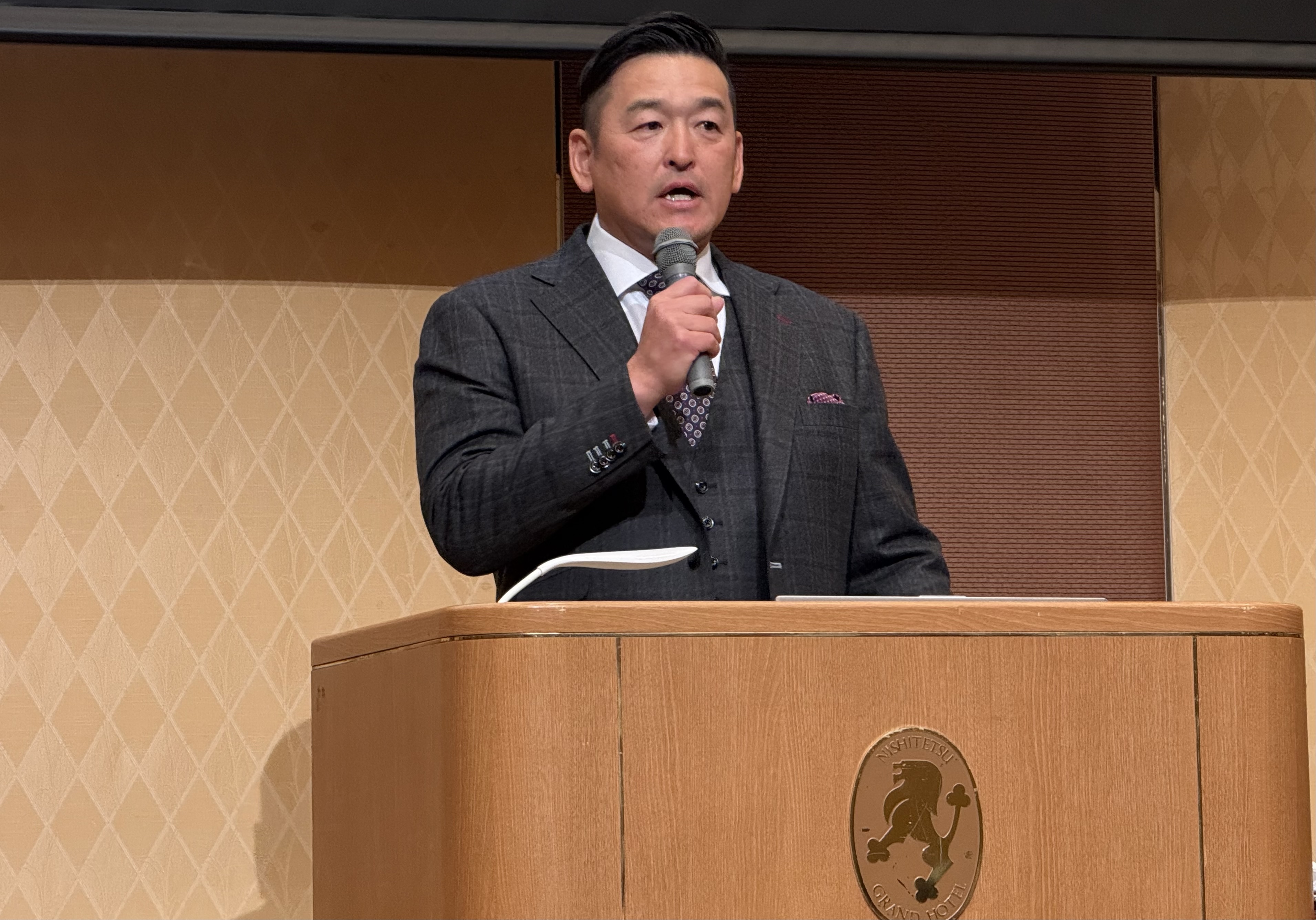 ソフトバンクホークス 倉野信次コーチ