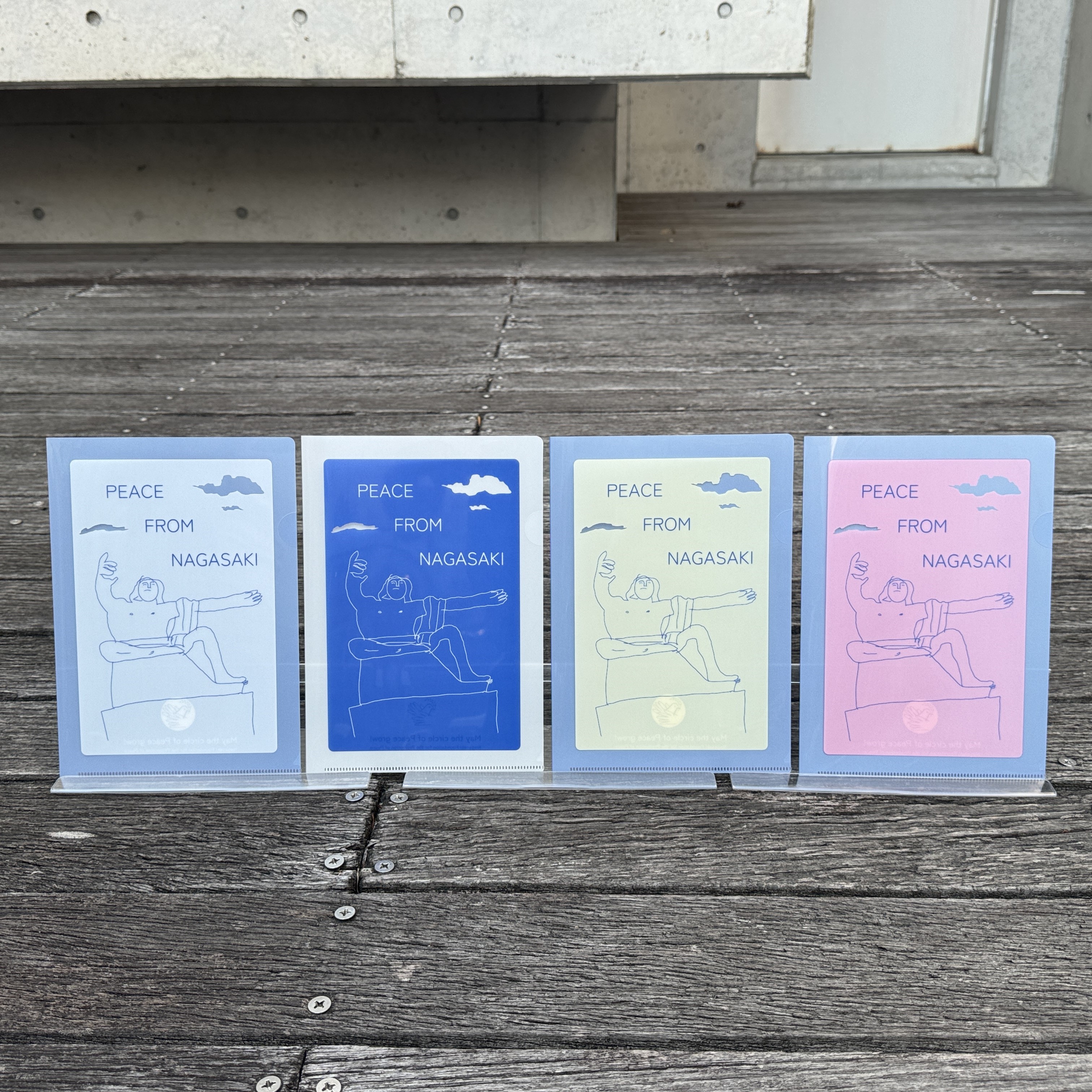 平和祈念像クリアホルダー　被爆80年を記念して発売開始！