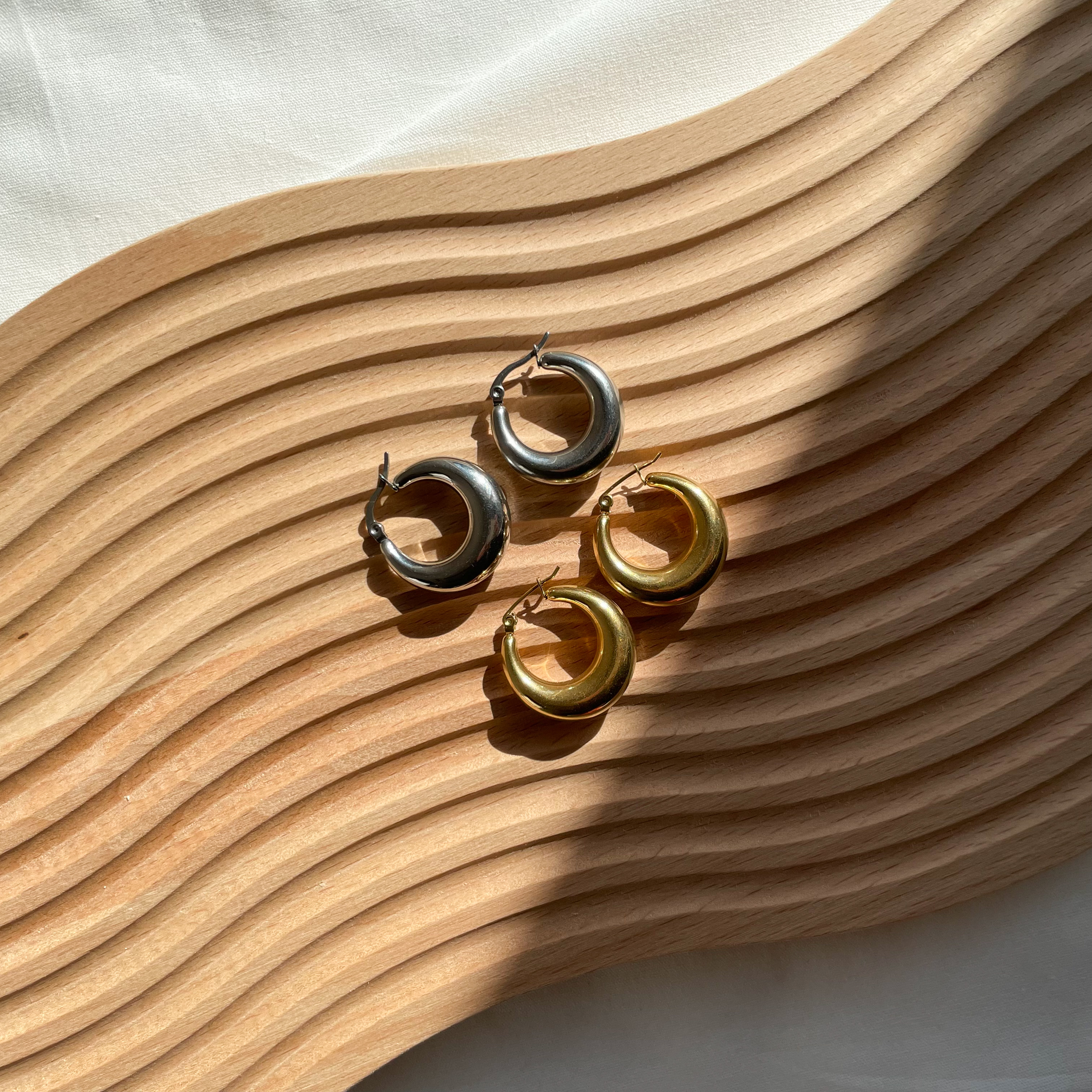 新入荷⭐︎フープピアス