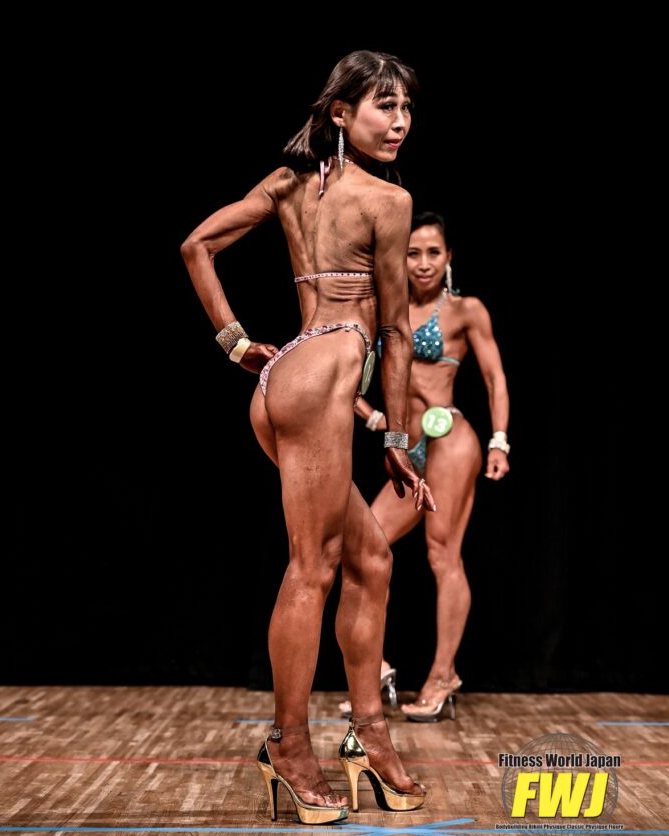 初心者必見【フィットネス大会で輝くための完全メイクガイド】自分らしい美しさを引き出すテクニック　5