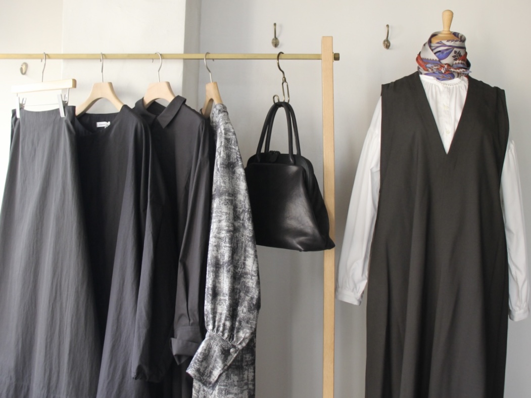 【coromo-cya-yaが提案する春に向けたフォーマルウェア】