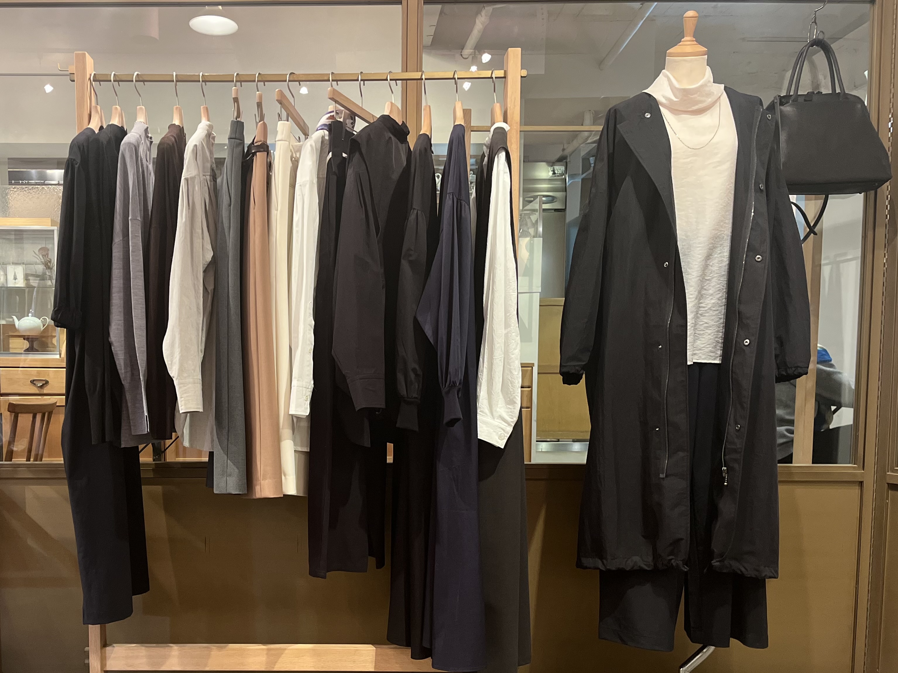 【まだ間に合います！フォーマルウェア】