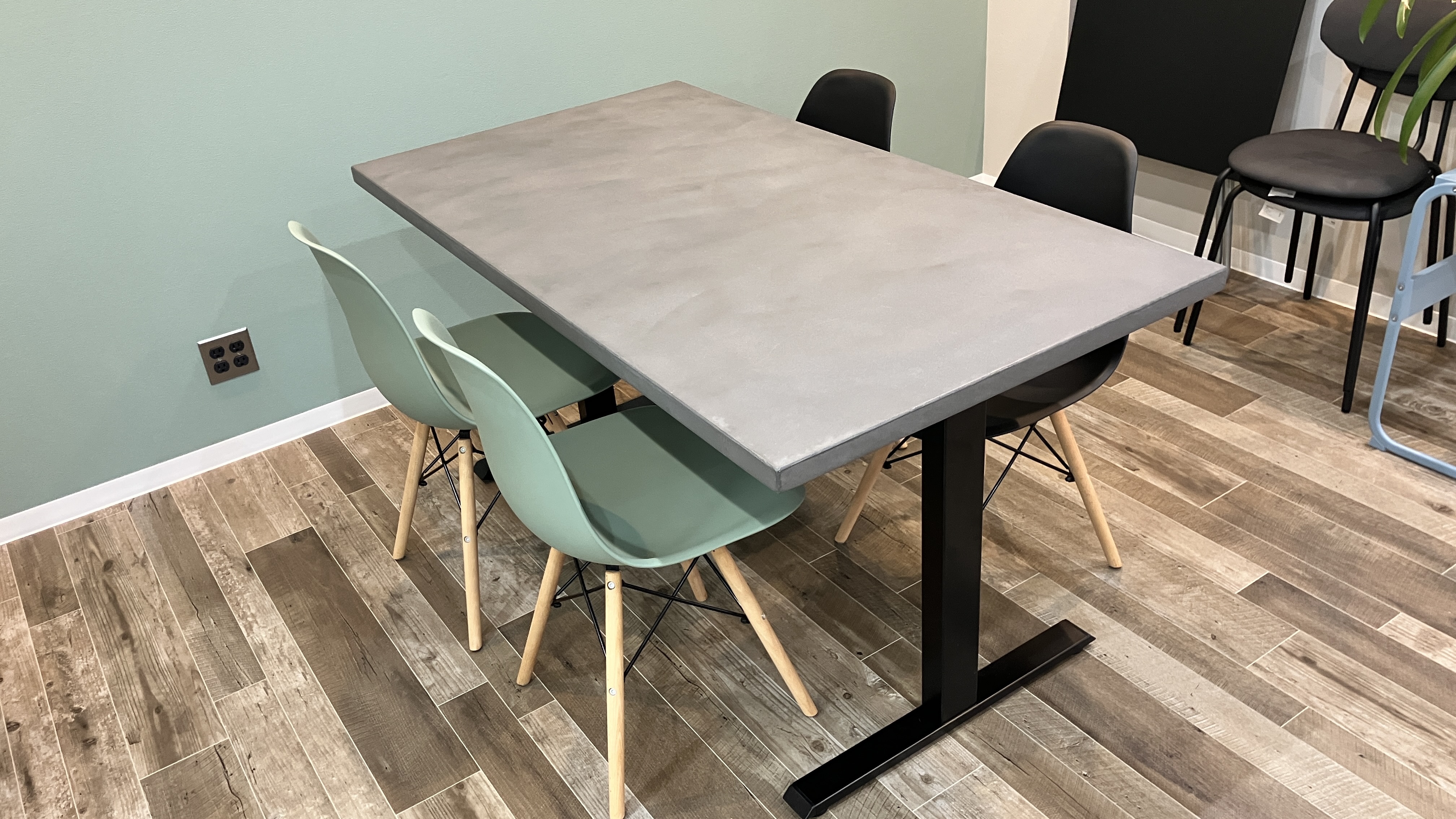 2025年 夏季休業日のお知らせ