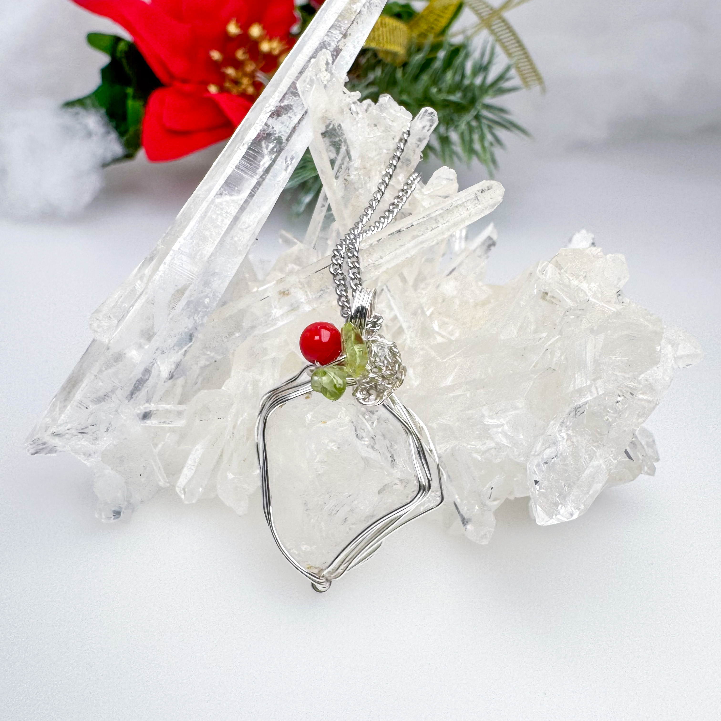 クリスマスプレゼントに、高千穂水晶の一点物アクセサリーのご紹介