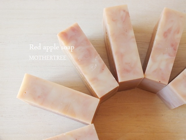 赤いりんご石鹸メイキング