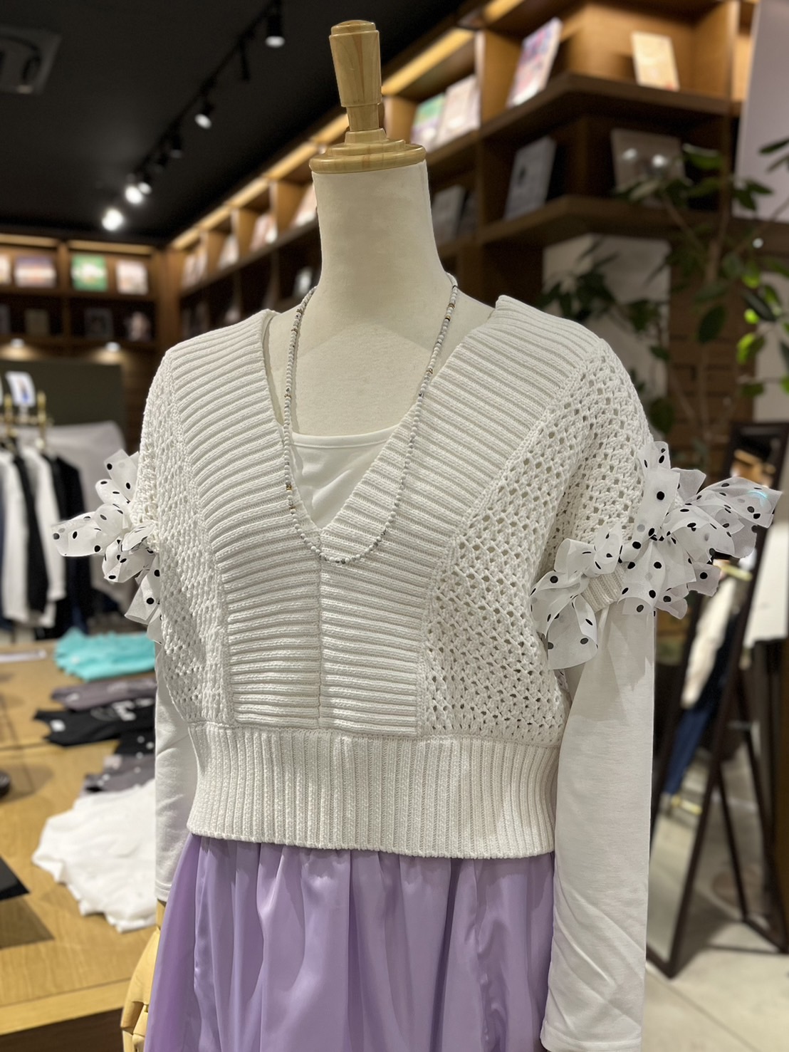 【おすすめ】ドットリボンknitベストのご紹介♡