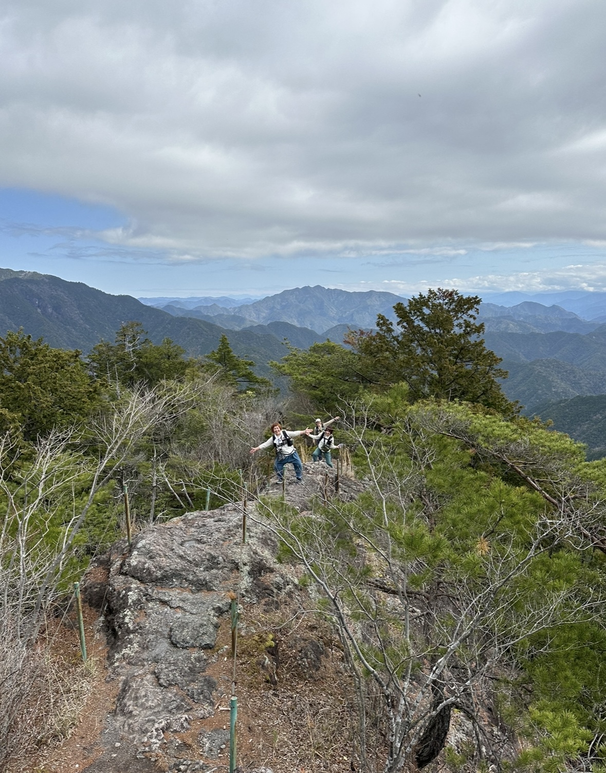 鳳来寺山へ