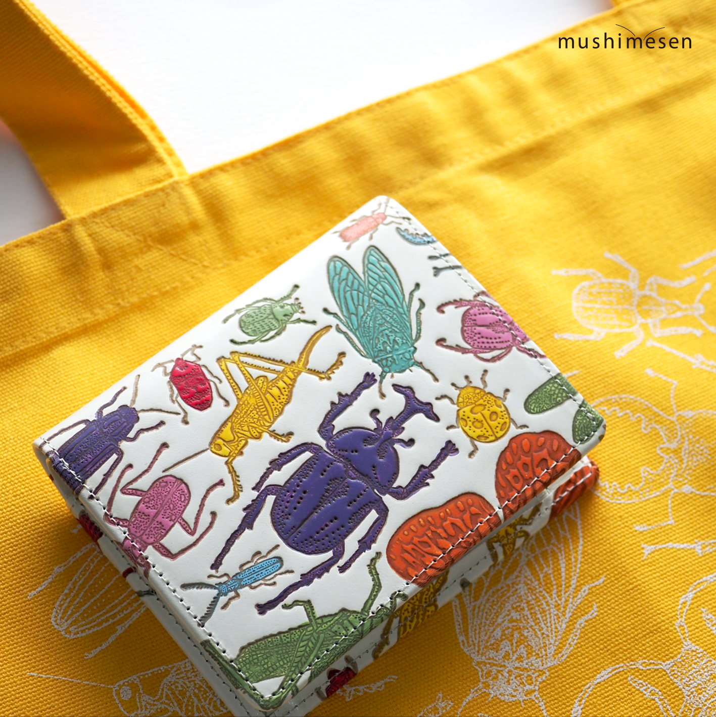 ラッキーセットに二つ折り財布（マルチカラー）が加わりました！