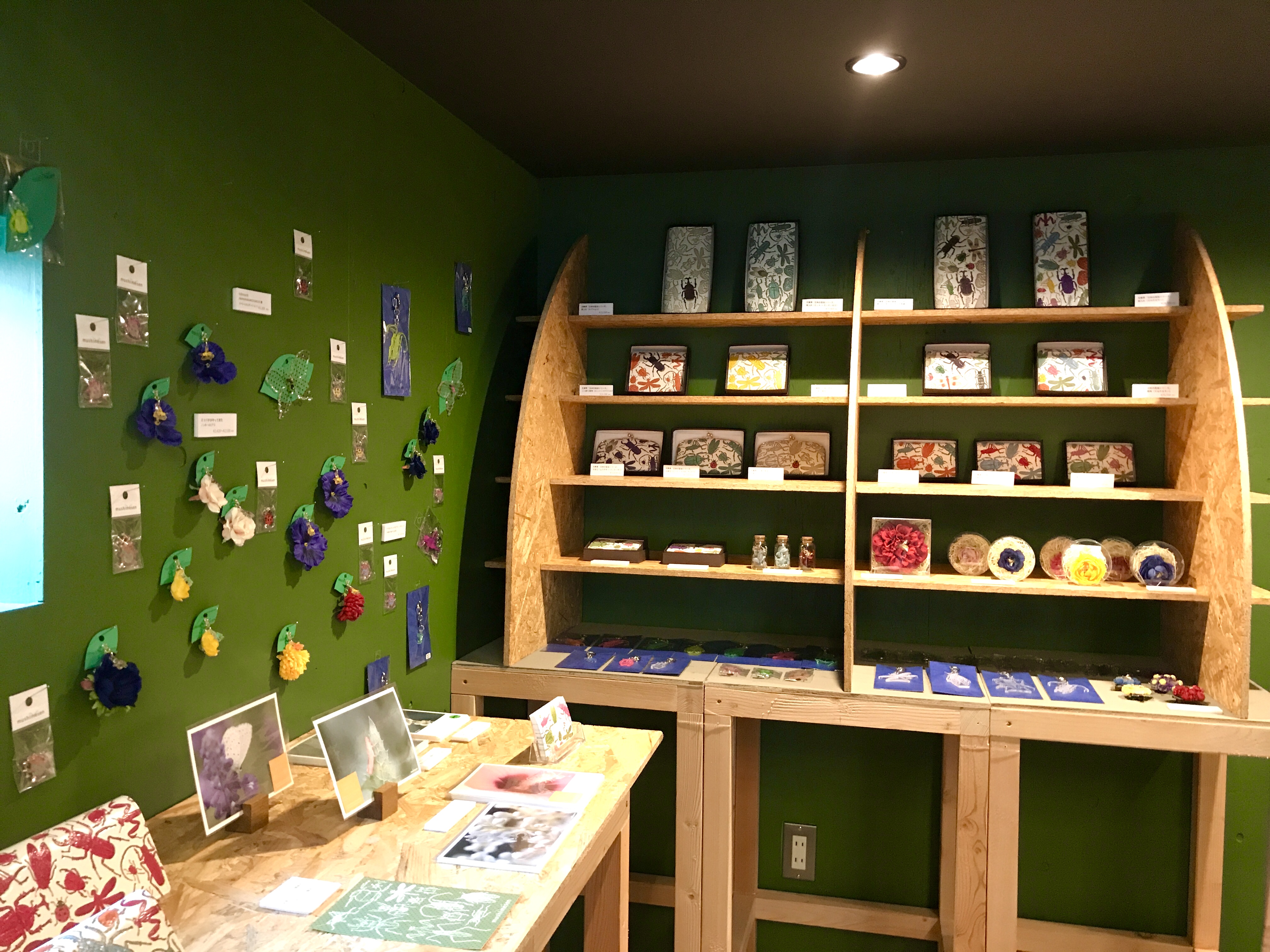 7/13までグループ展「WARAWARAMOZOMOZO展」開催中！