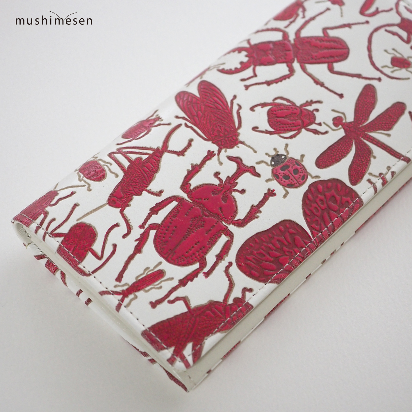 アカ×ナナホシテントウの長財布