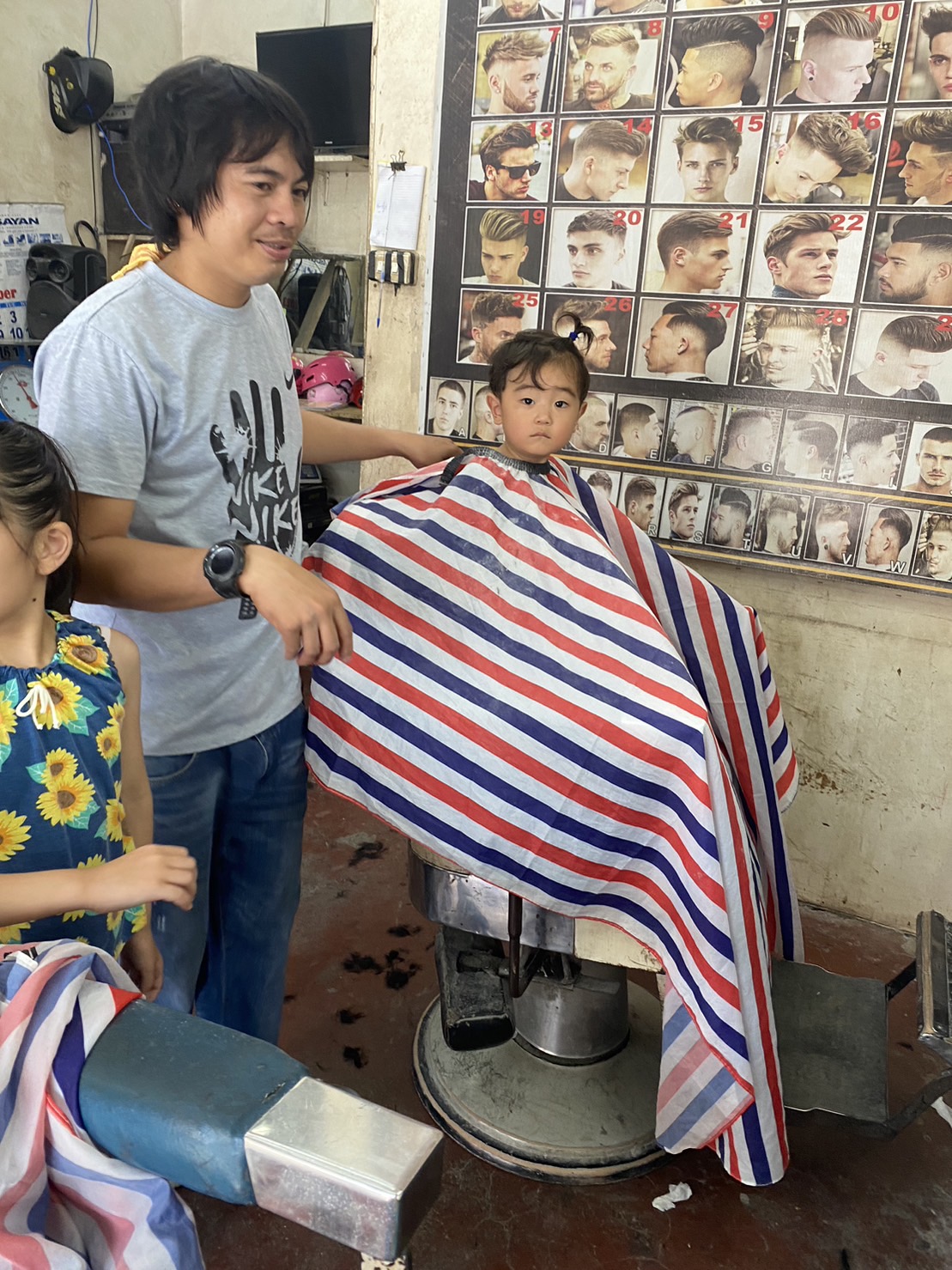 初めての床屋　海外編