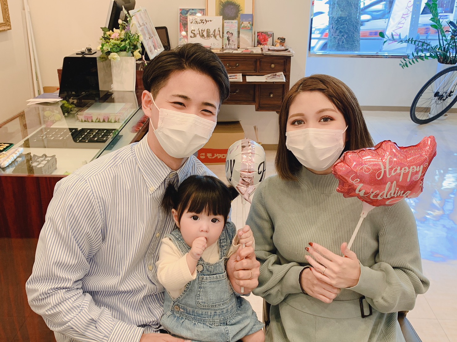 沖縄 結婚指輪 婚約指輪 ジュエリーサキマ那覇店 結婚指輪お受け取り
