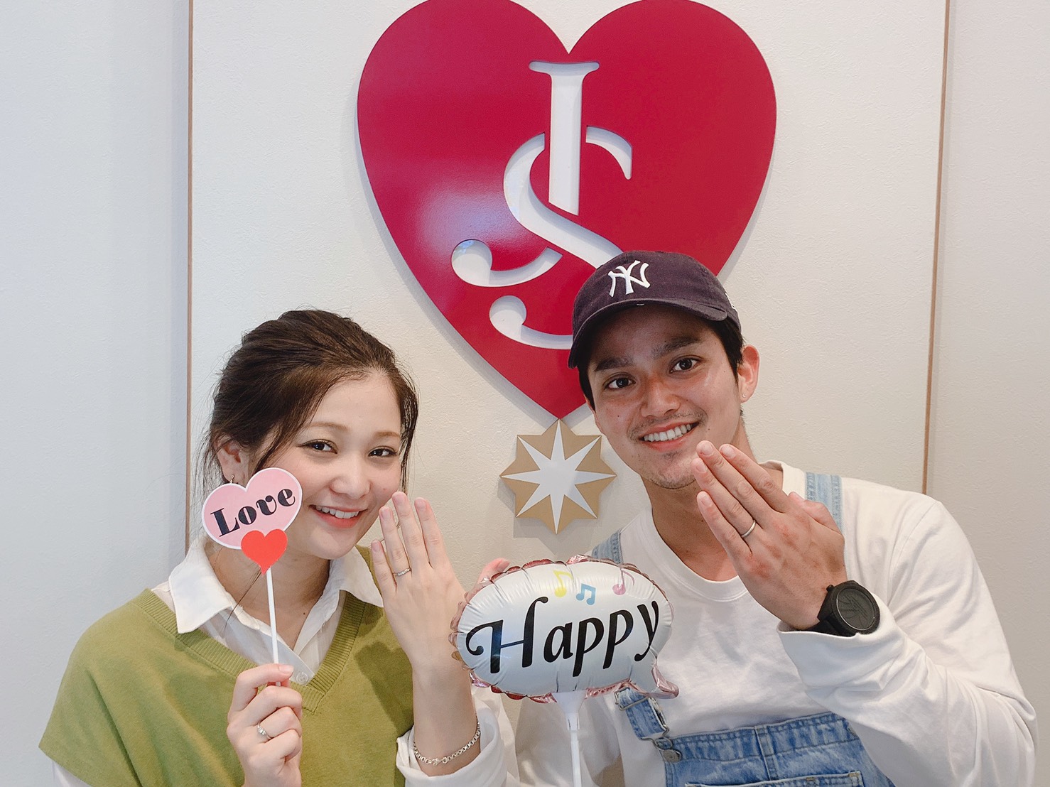 沖縄 結婚指輪 婚約指輪 ジュエリーサキマ那覇店 結婚指輪お受け取り
