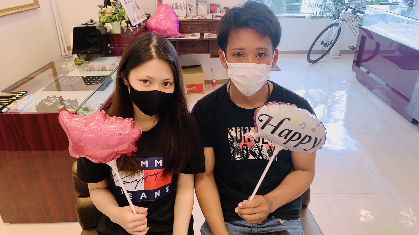 沖縄 結婚指輪 婚約指輪 ジュエリーサキマ那覇店 結婚指輪お受け取り