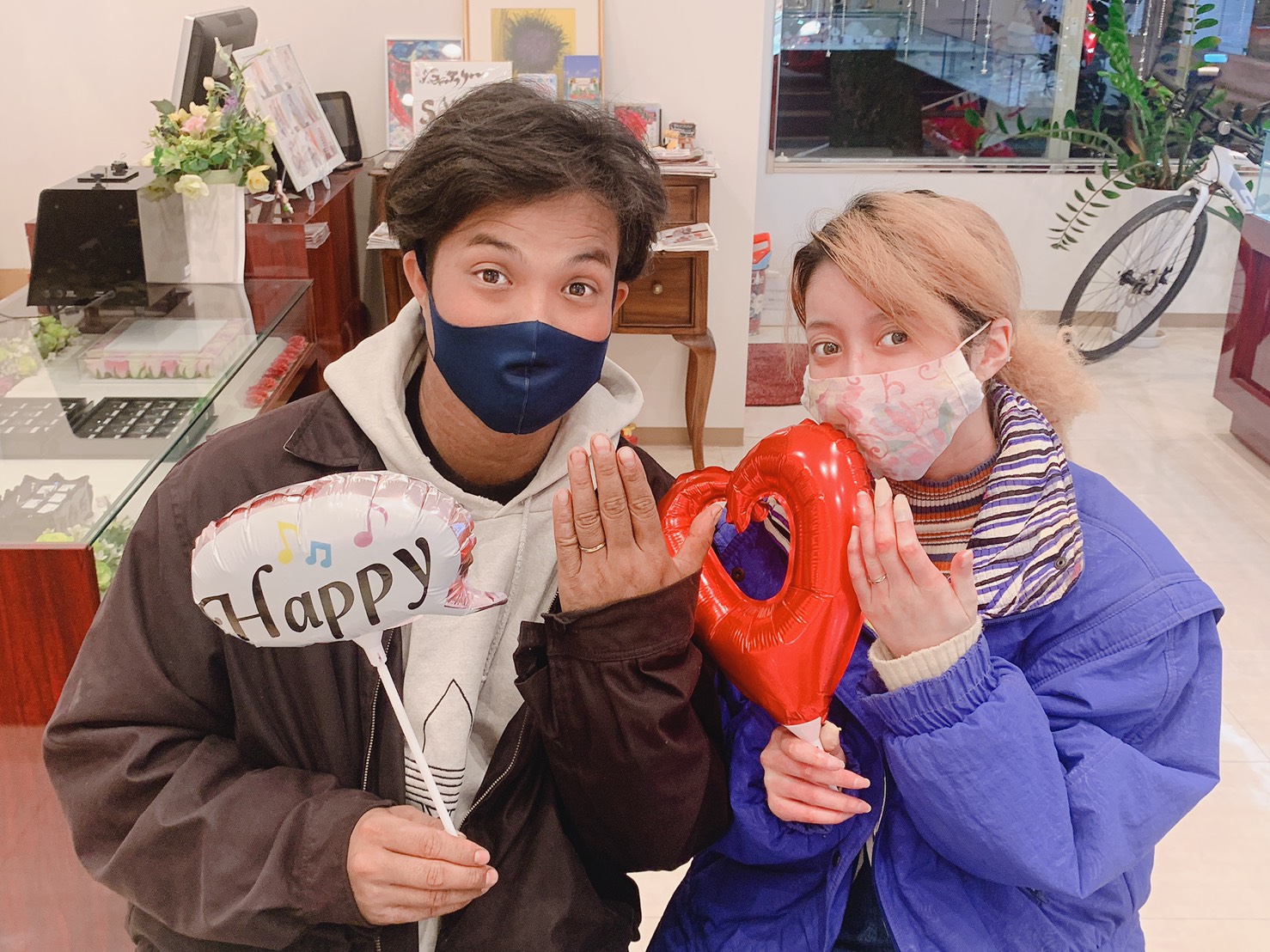 沖縄 結婚指輪 婚約指輪 ジュエリーサキマ那覇店 結婚指輪お受け取り