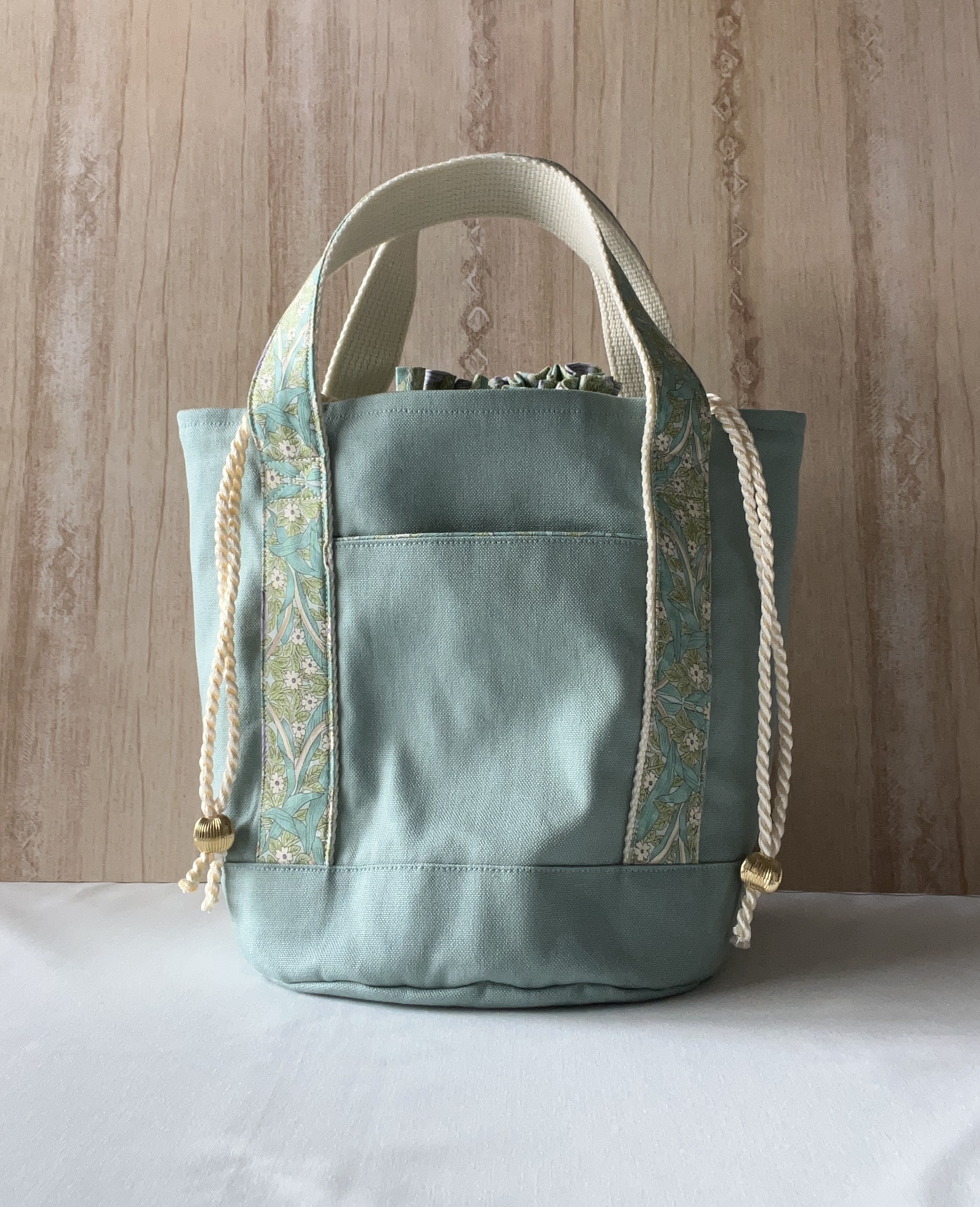 バケツ型トートバッグ