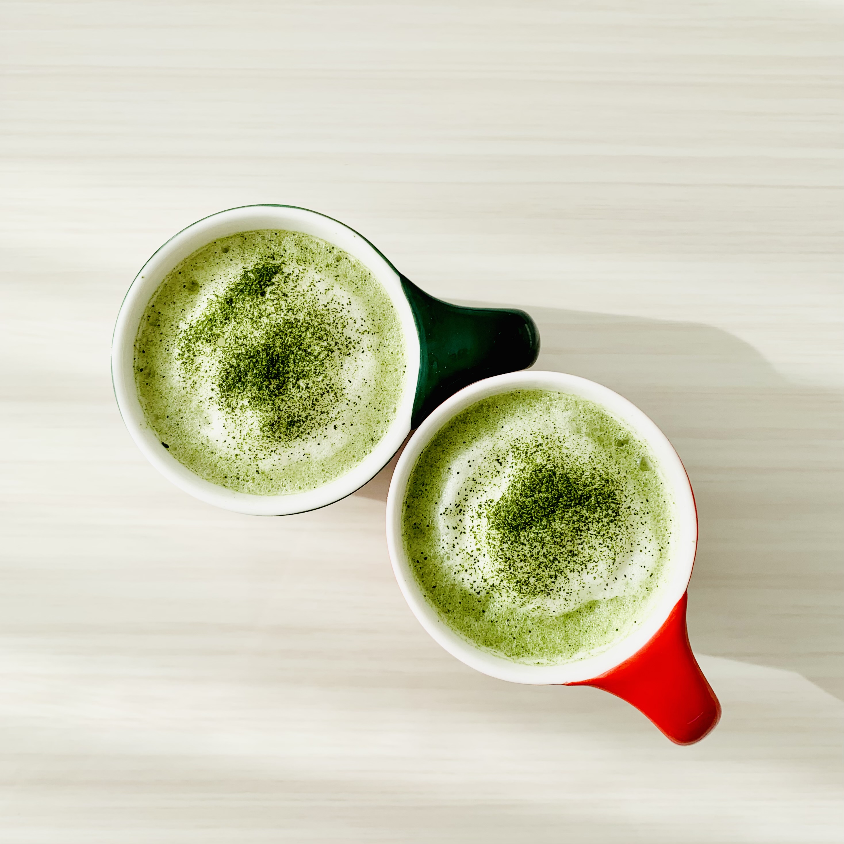 デカフェ抹茶スイーツのご紹介（No.3：デカフェ伊勢抹茶の抹茶ラテ）