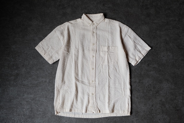 【おすすめ商品】総柄半袖白シャツ