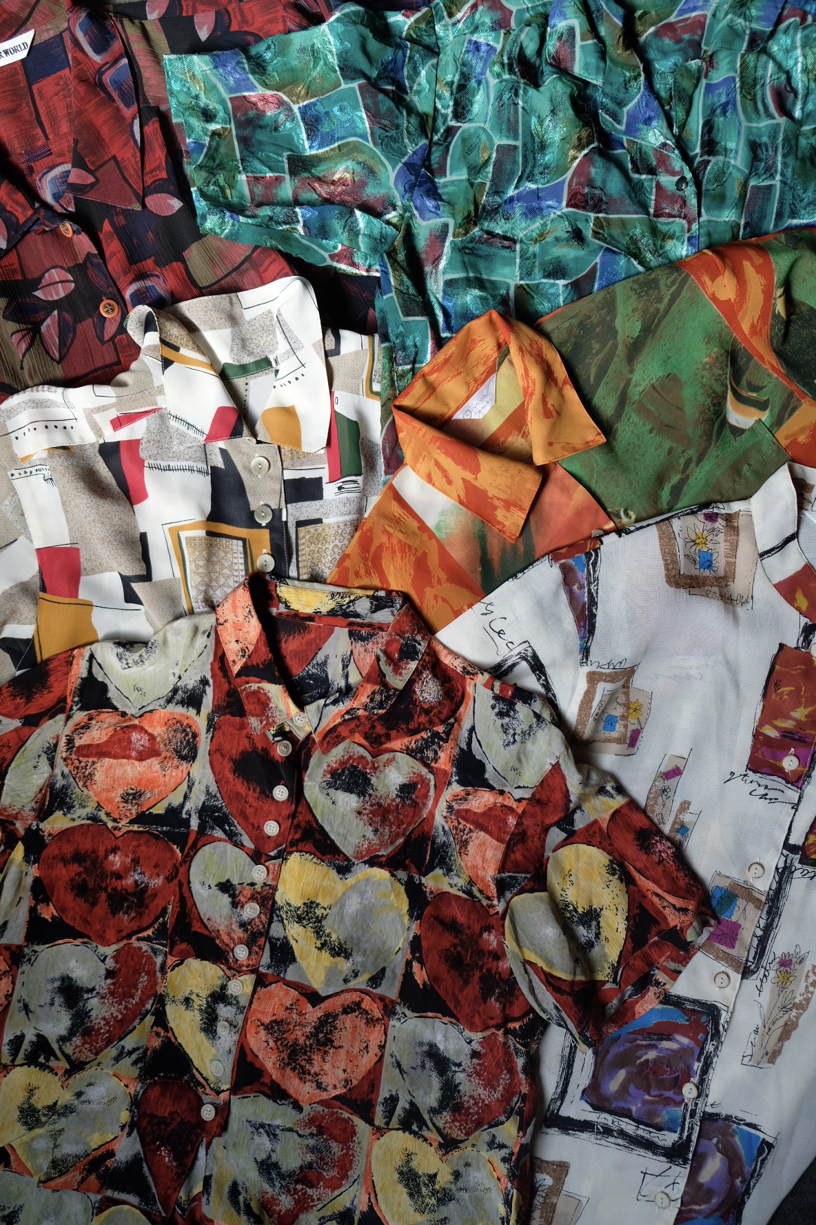 【総柄シャツ】レトロ　アート　個性的