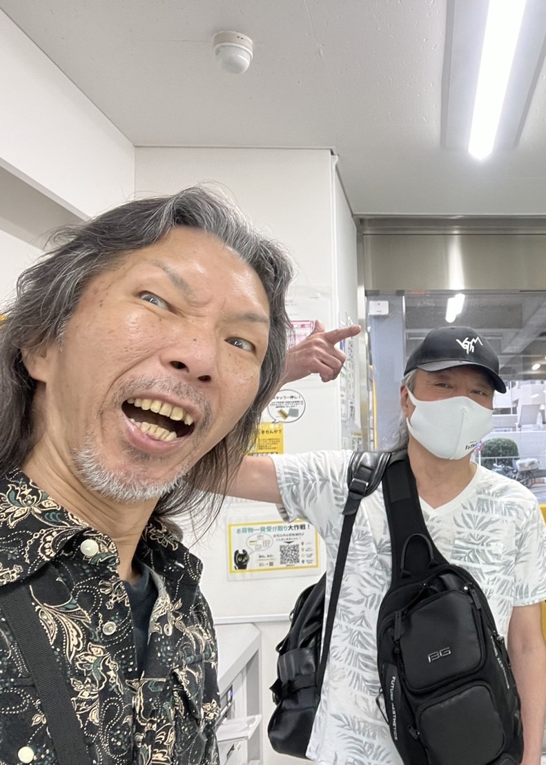 【Vo'INNトートバッグ(黒&白)+VoThMライブDVD】発送しました