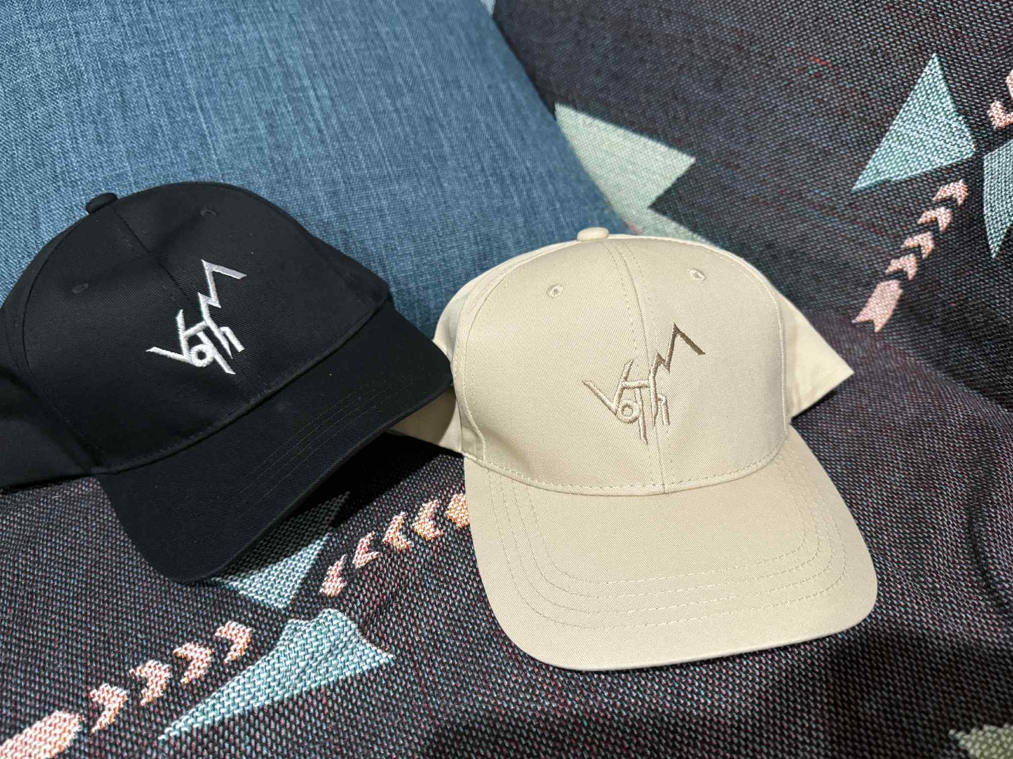 【丸山正剛生誕63年記念グッズ Part 2 】VoThMロゴ・キャップ発売