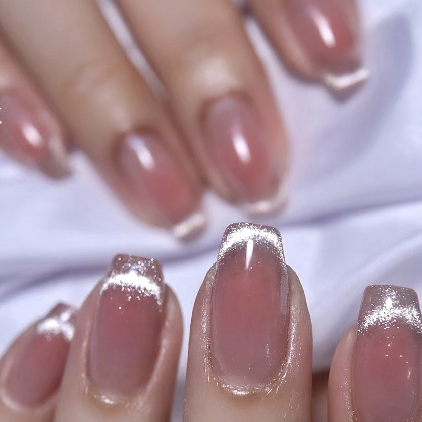 なぜマグネットネイルは思った通りに見えない？失敗に見える理由