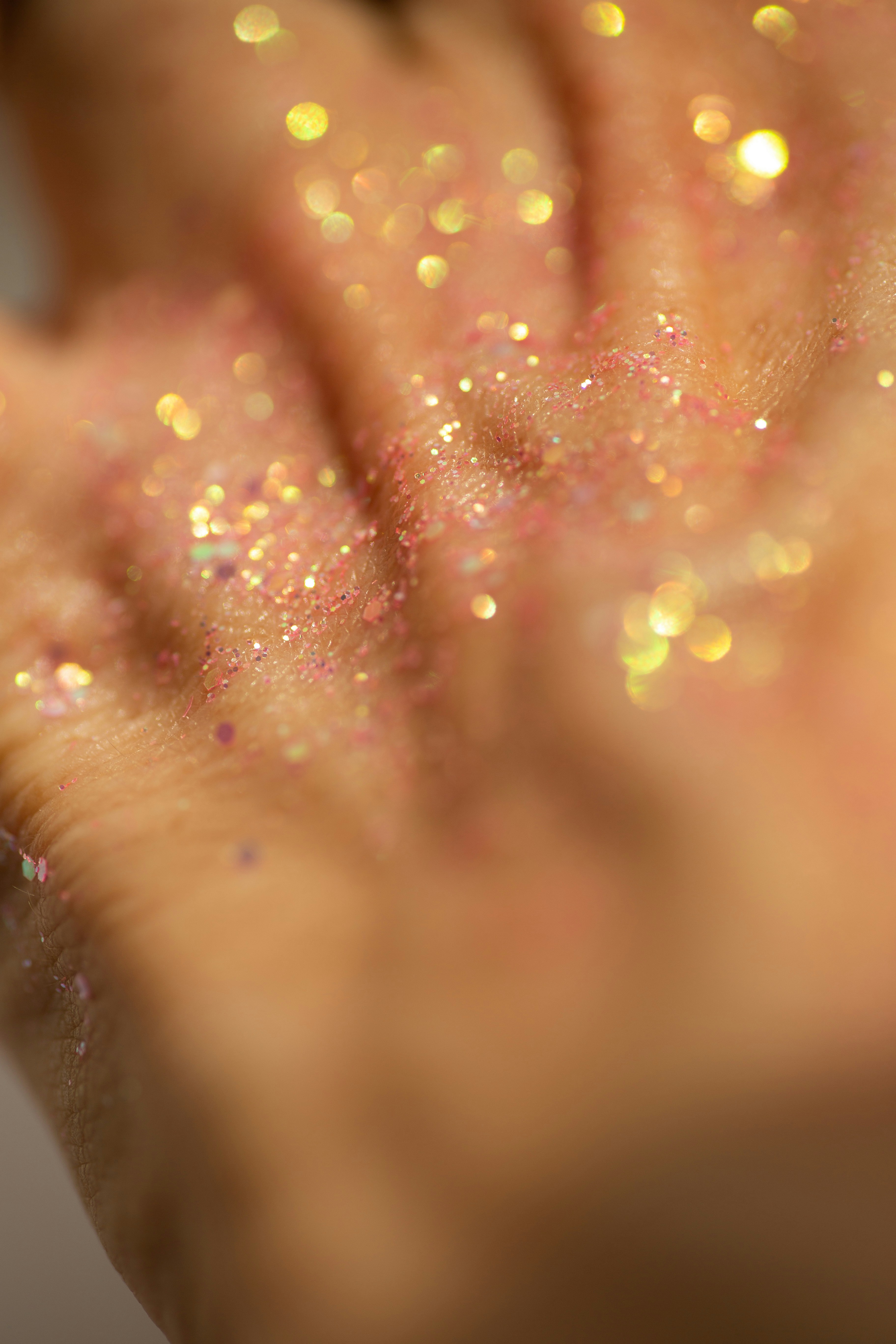 サロンワークに向いているベースジェルとは？