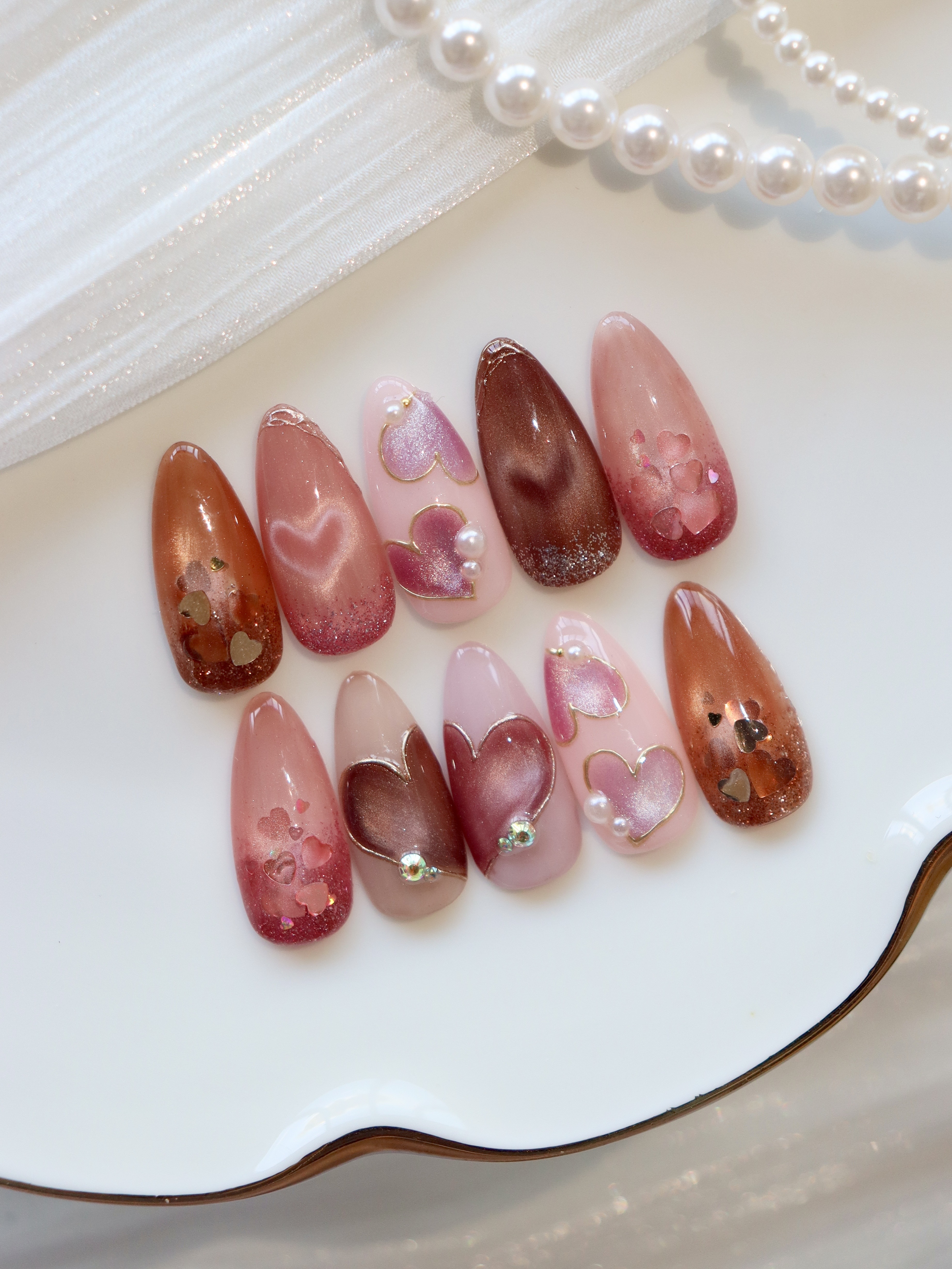 ハートネイルが安っぽく見える原因と上品に仕上げる方法