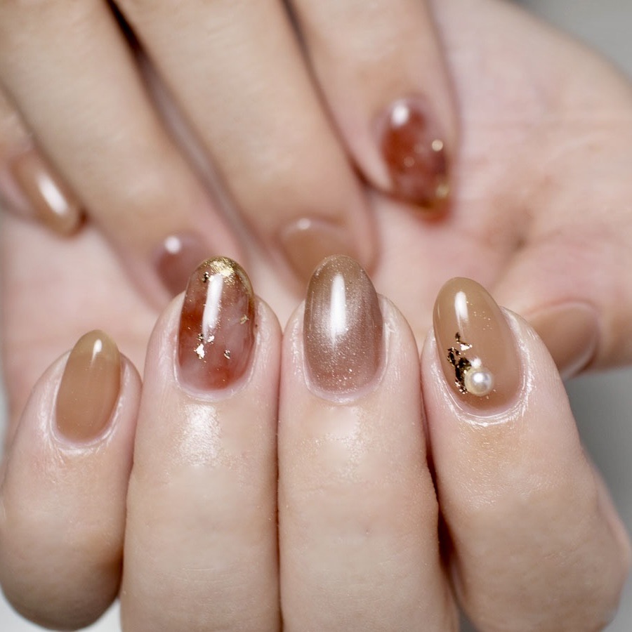 タイダイネイルは派手？大人でも楽しめる上品デザインのコツ