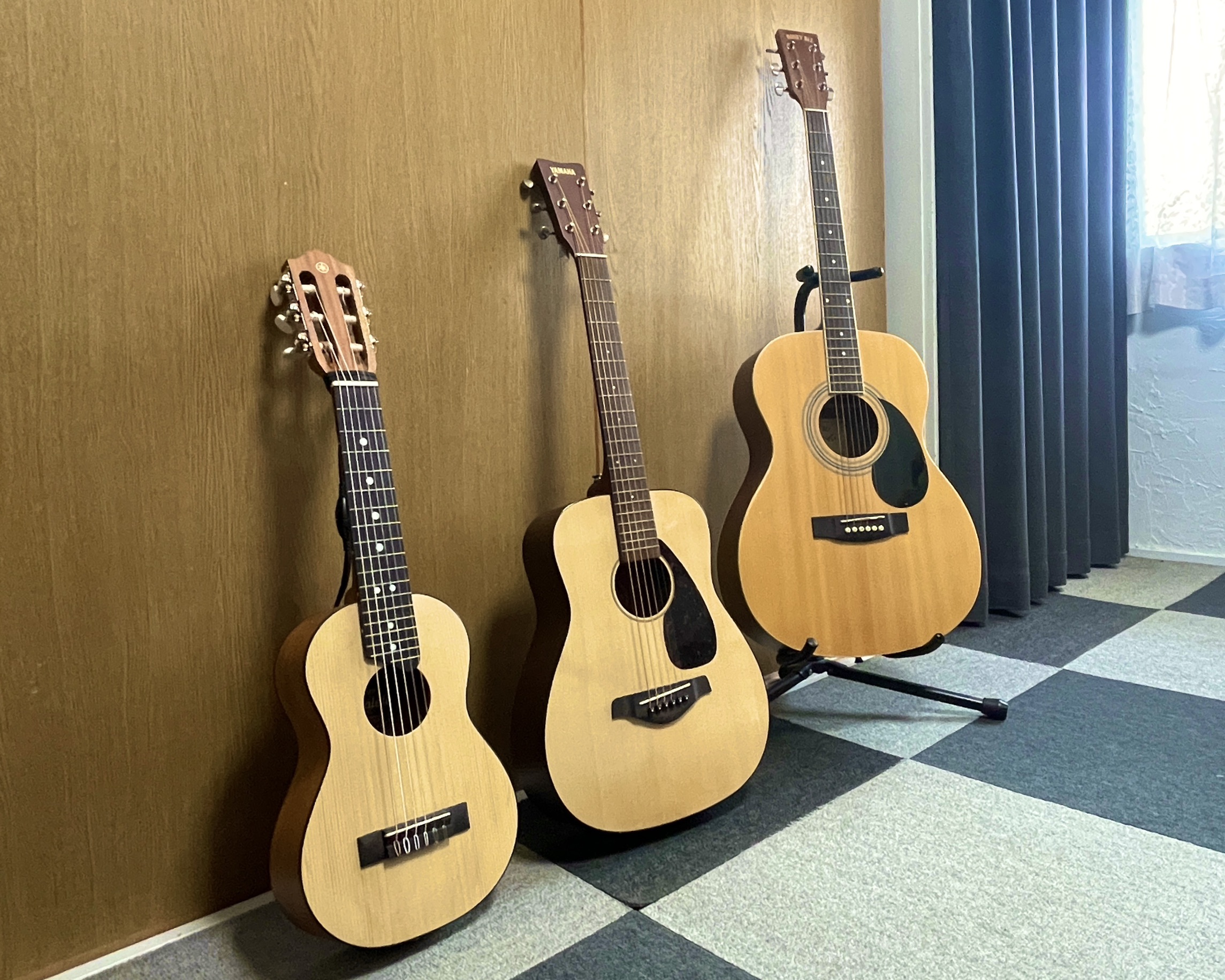 幼稚園児や小学生低学年の方にもおすすめ★ギタレレ・ミニアコースティックもご用意🎸