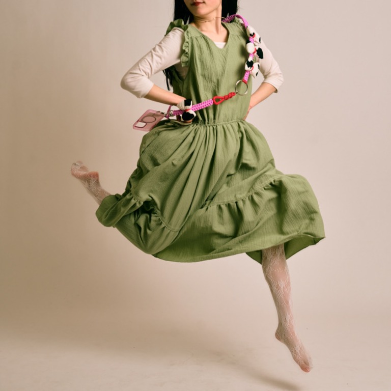 色で自由を選ぶ。