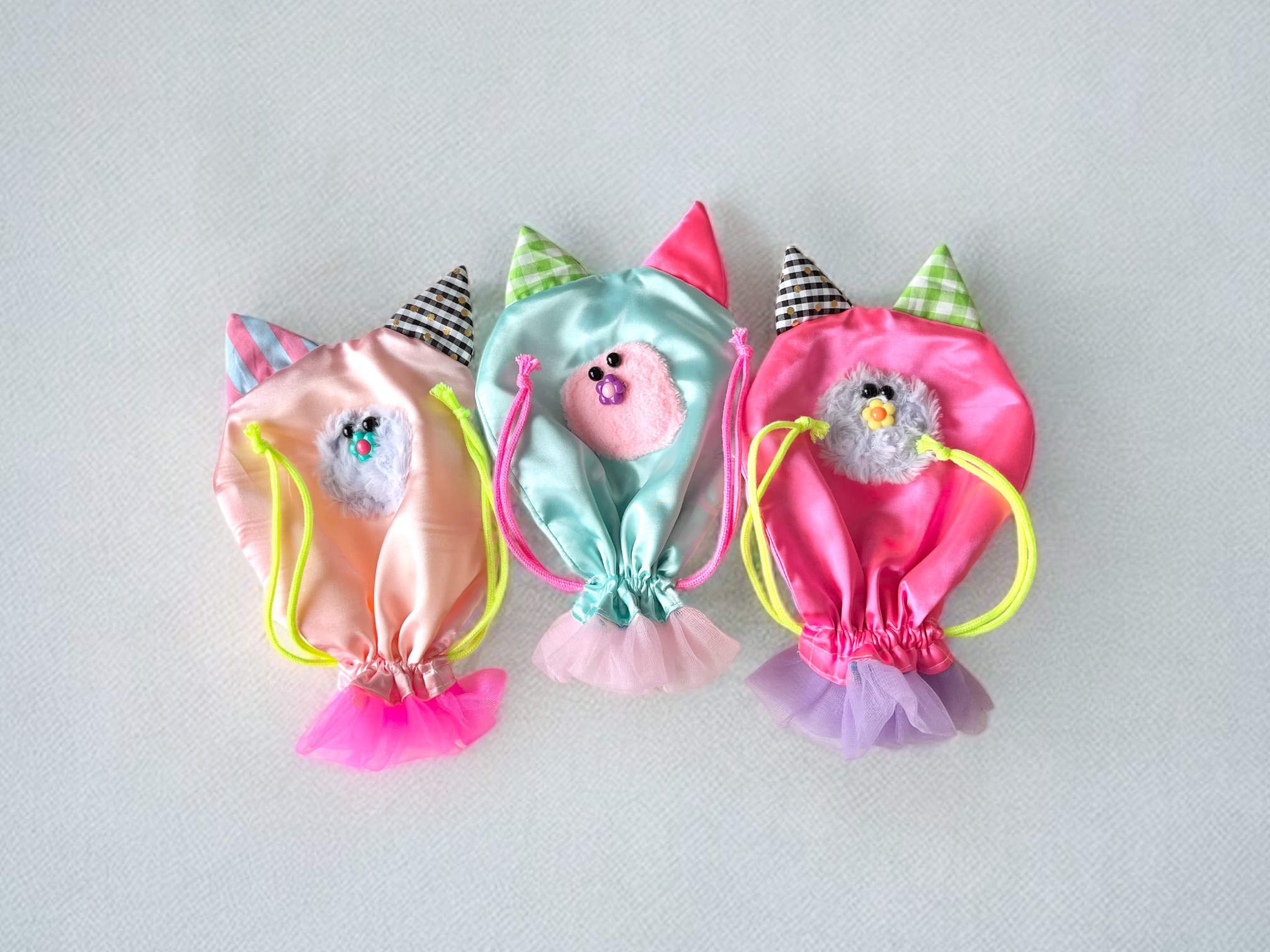 ネコ巾着再入荷しました。