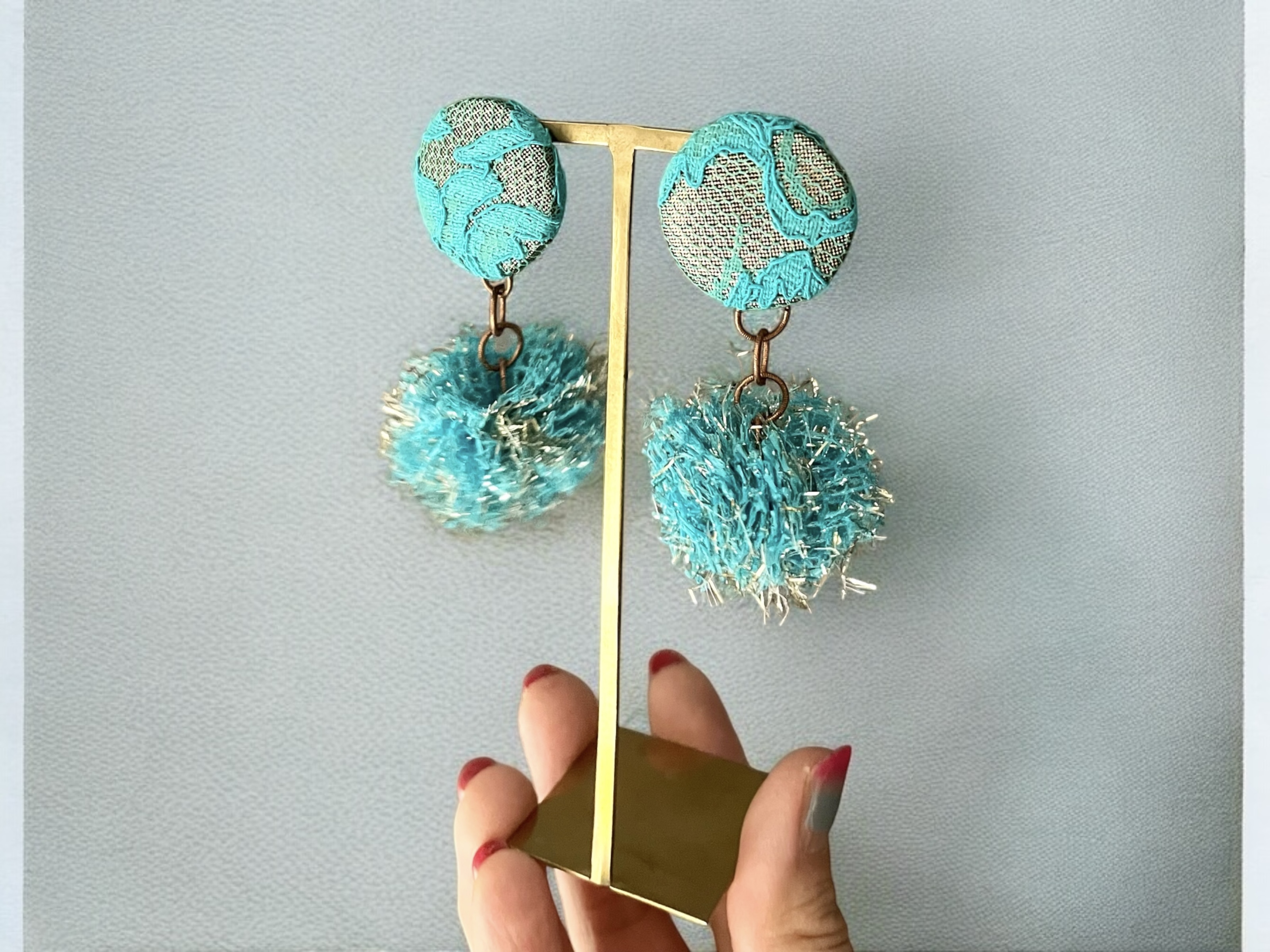 woyl.cube,wool!!  ポンポンピアス