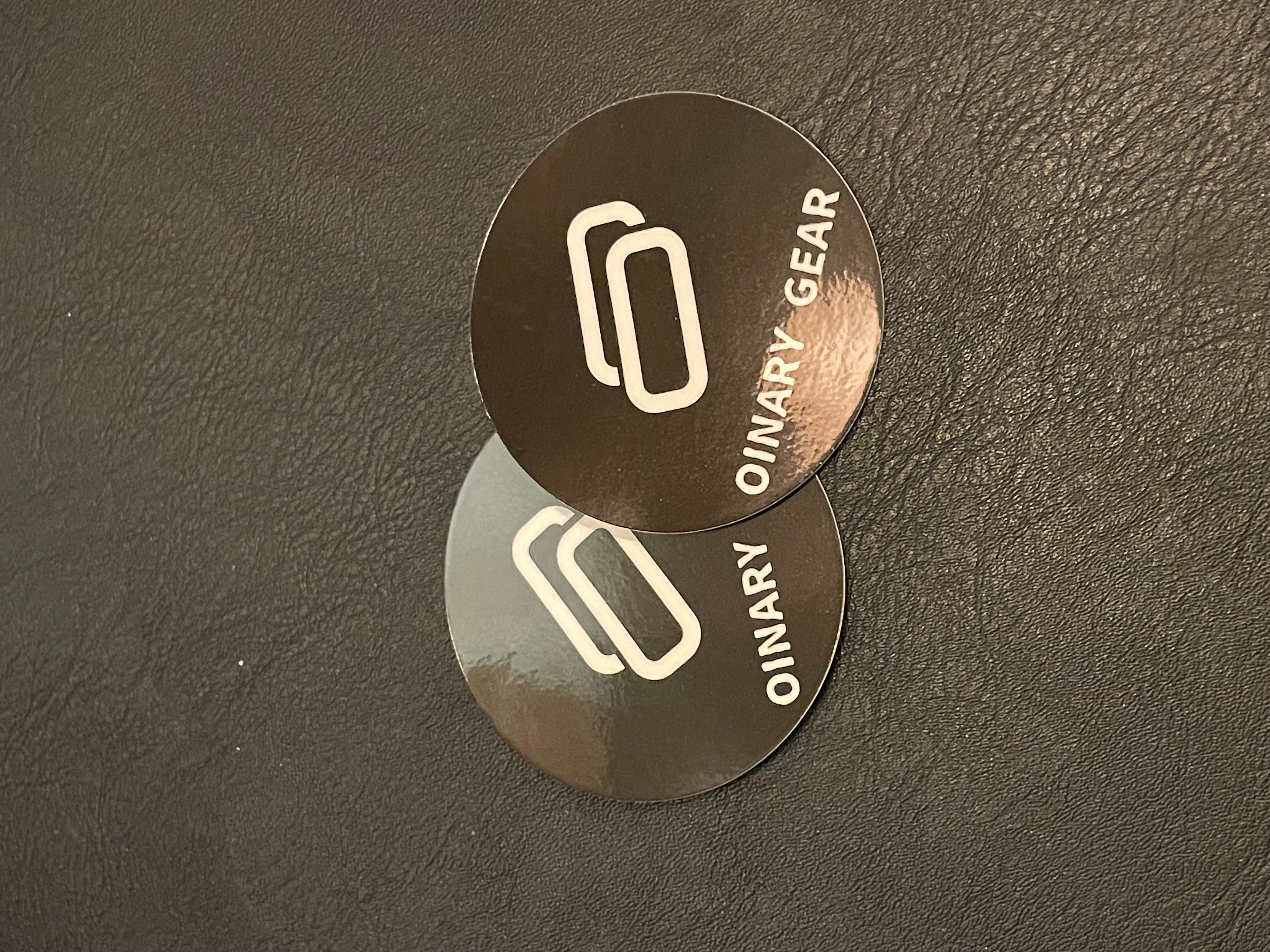 ステッカープレゼントキャンペーンします。