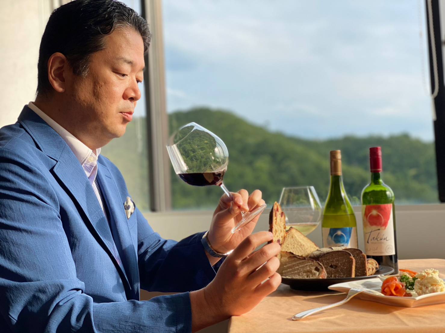 ワインソムリエ中山大氏が選ぶ、ラミカリンのパンとワインペアリング　-赤ワイン編-